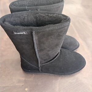 BearPaw Classic Black Boots “Ugg” style